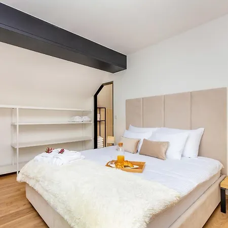 Zerm House With Pool, Jacuzzi & Sauna - Gorski Kotar Σαλέ *