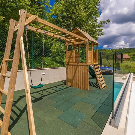 Chalé Zerm House With Pool, Jacuzzi & Sauna - Gorski Kotar *
