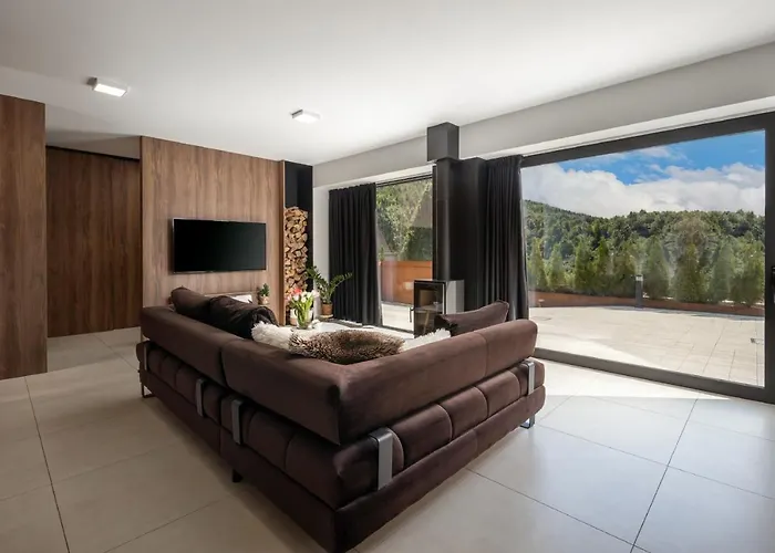 Zerm House With Pool, Jacuzzi & Sauna - Gorski Kotar Chalet Mrkopalj