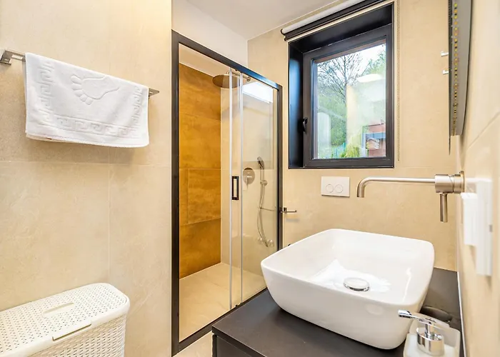 Zerm House With Pool, Jacuzzi & Sauna - Gorski Kotar